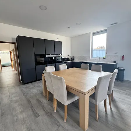 Apartment Loft Epure Avec Parking Prive.