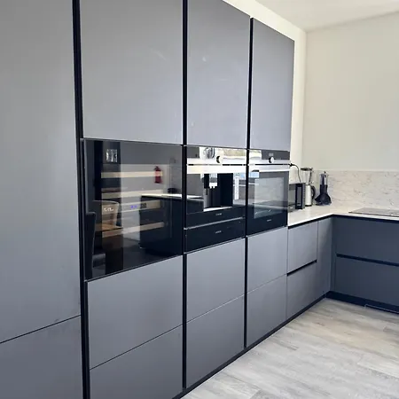 Apartment Loft Epure Avec Parking Prive. *